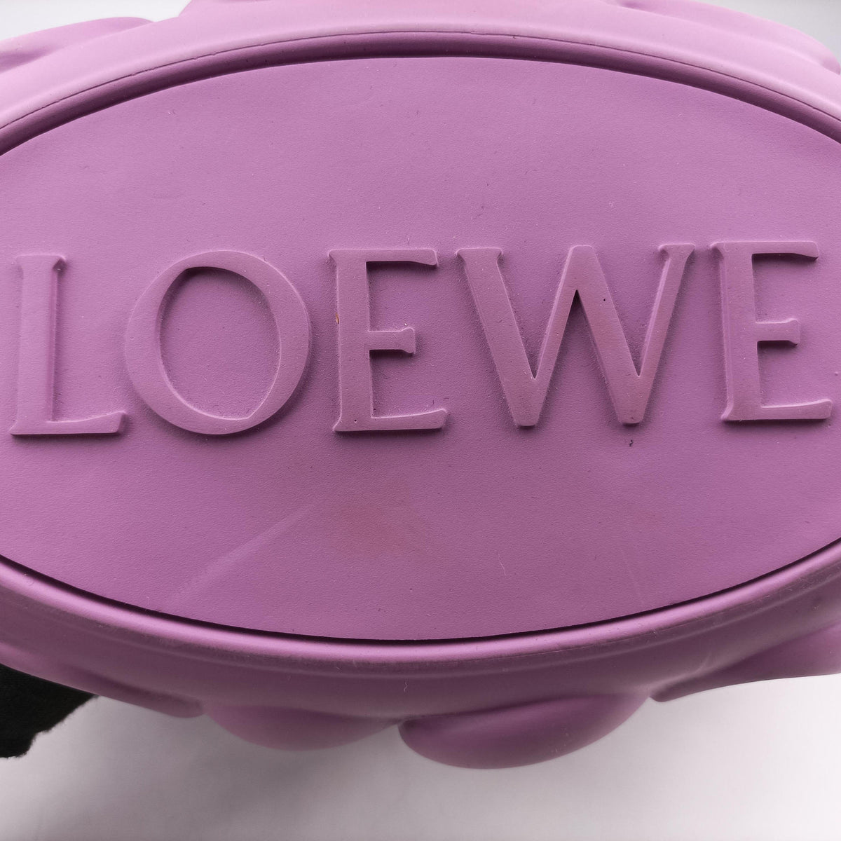 Pre-owned Loewe Anagram cutout Purple Leather  shoulderbag | stylenewstar