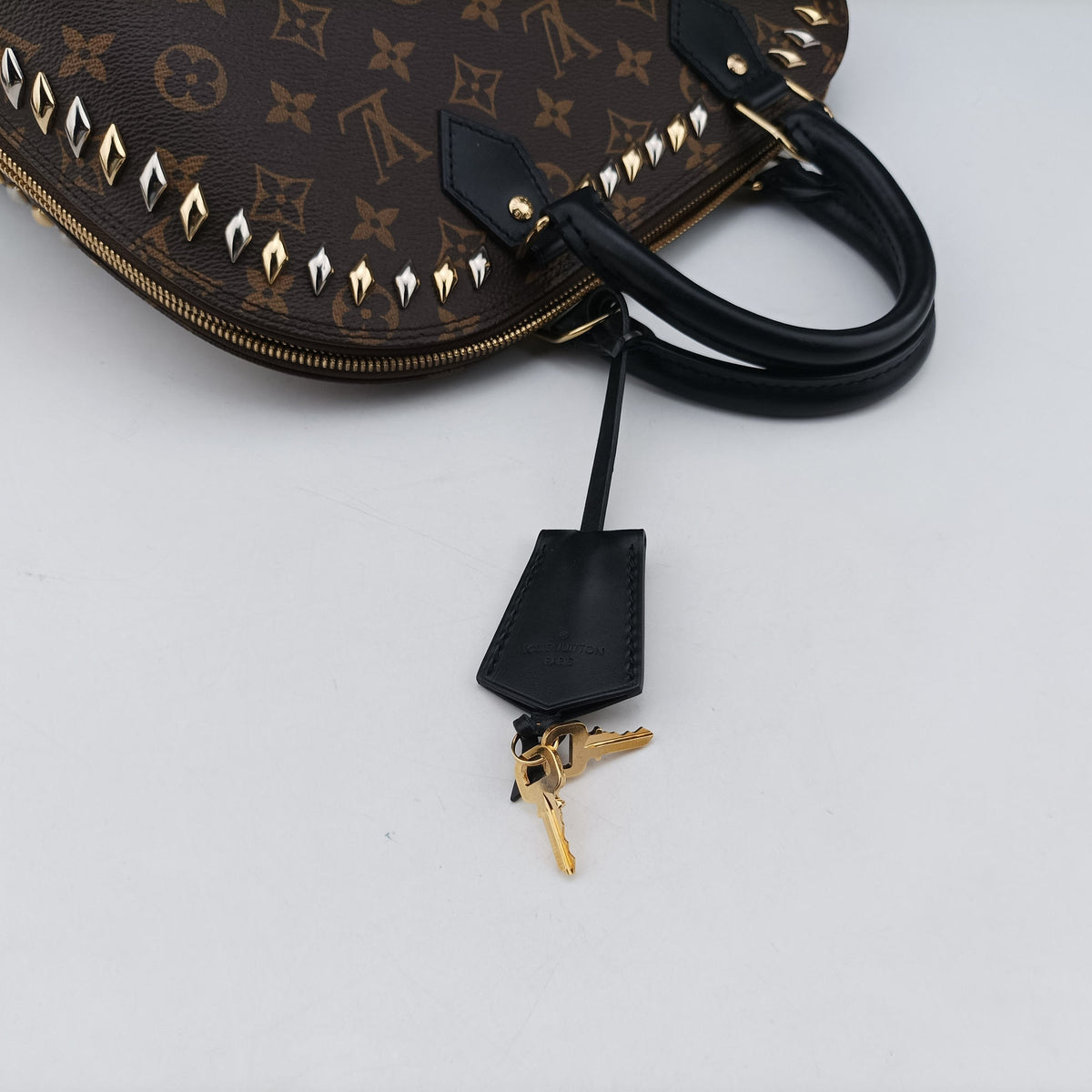 Secondhand Louis Vuitton Alma PM Brown Monogram Canvas M41579 handbag | stylenewstar