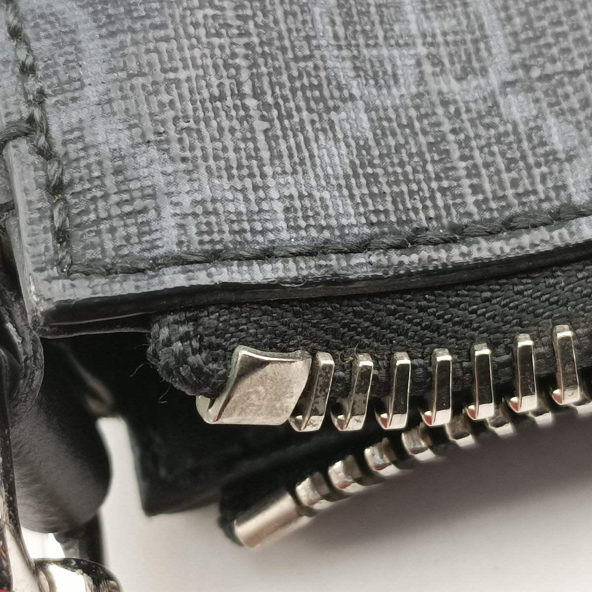 Vintage Gucci GG Supreme Courrier Messenger Black×Multicolour PVC coated canvas×Leather 474137 shoulderbag | stylenewstar