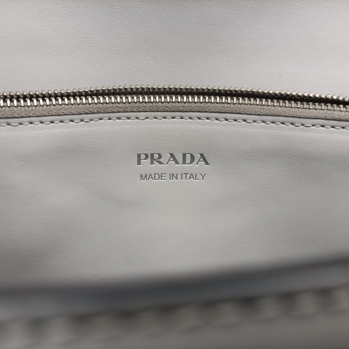 Pre-owned Prada Electra Studded Grey leather 1BD120 shoulderbag | stylenewstar