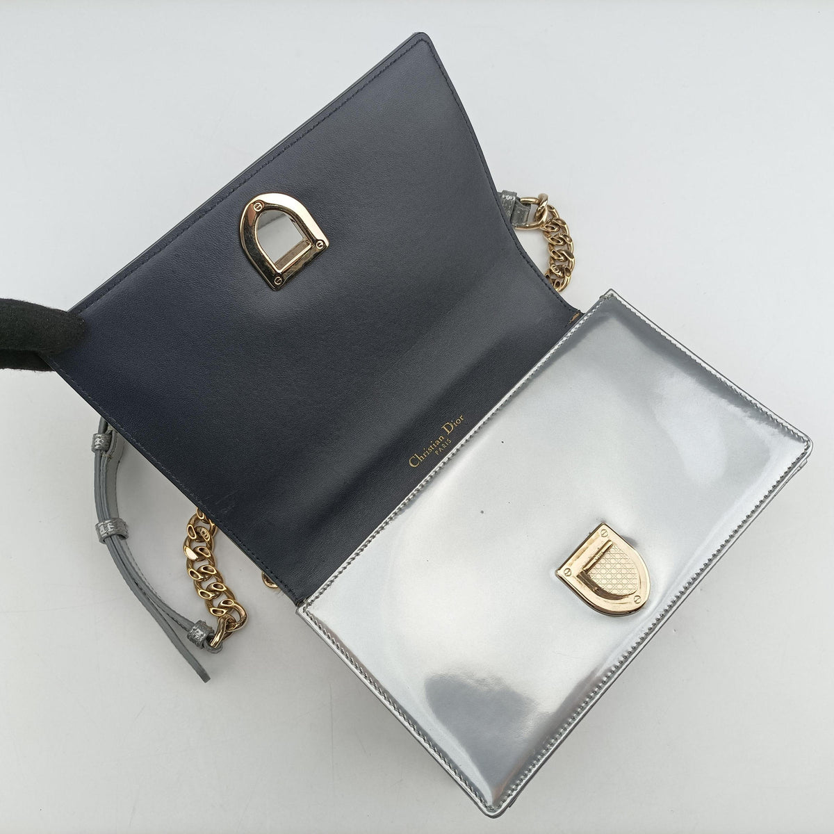 Pre-owned Christian Dior Diorama Silver Patent  shoulderbag | stylenewstar