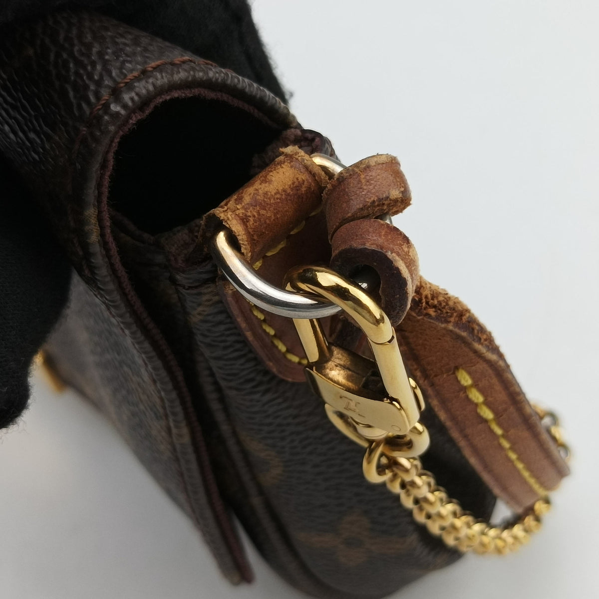 Pre-owned Louis Vuitton FAVORITE PM brown Monogram Canvas M40717 shoulderbag | stylenewstar