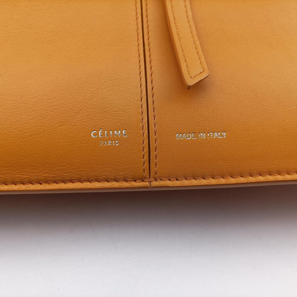 Pre-owned Celine Trifold Yellow Leather 178883 handbag | stylenewstar