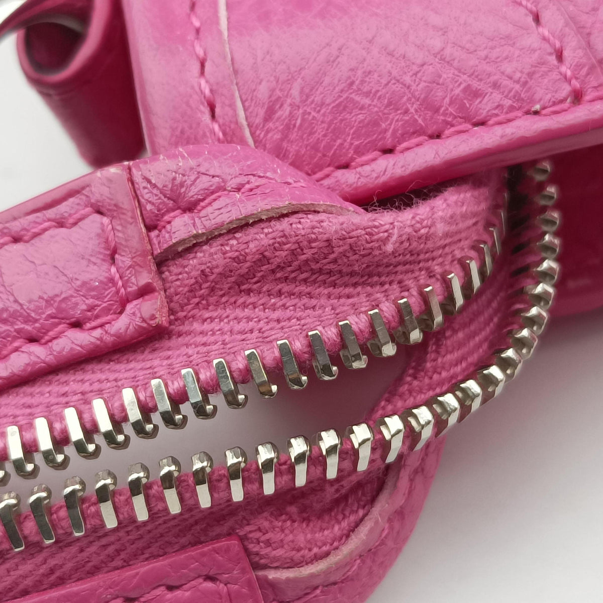 Secondhand Balenciaga Classic City Nano Pink lambskin  shoulderbag | stylenewstar