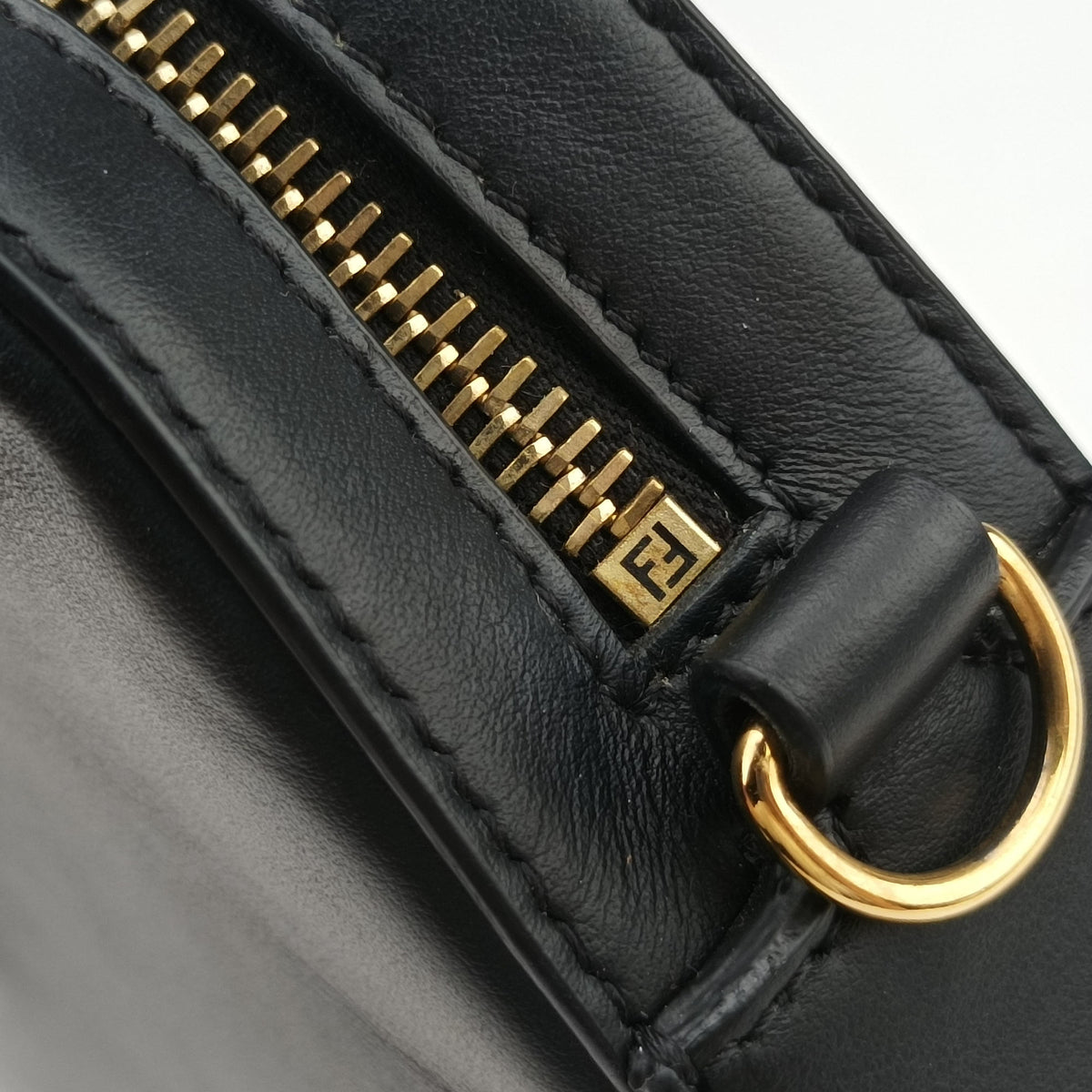 Pre-owned Fendi Monster Camera case Black Leather 7M0286 shoulderbag | stylenewstar