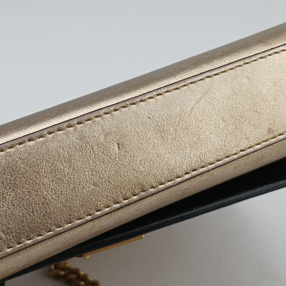 Pre-owned Yves Saint Laurent KATE Golden Leather 469390 shoulderbag | stylenewstar
