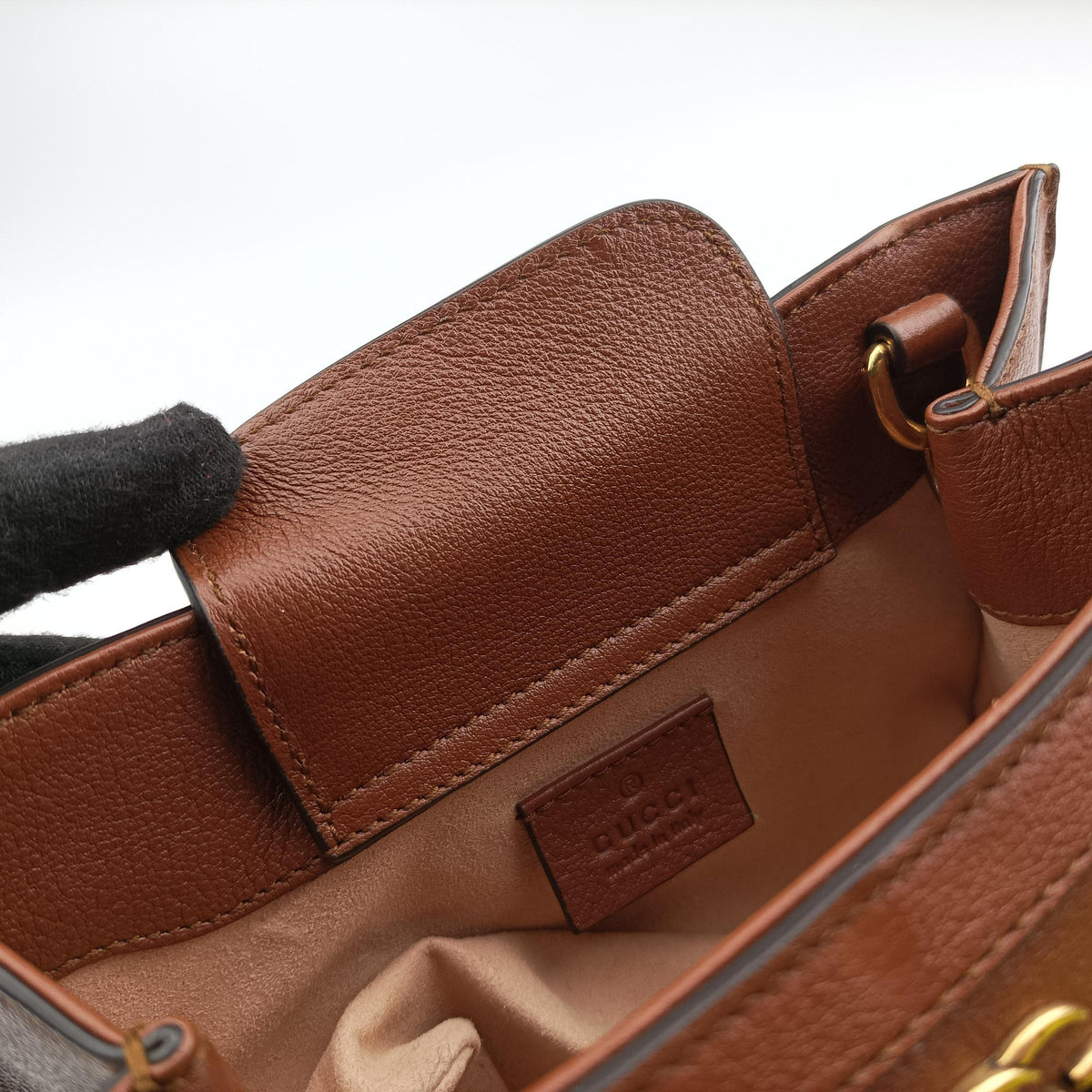 Pre-owned Gucci Diana Mini Brown leather 655661 shoulderbag | stylenewstar