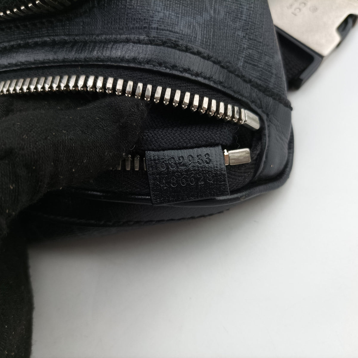 Pre-owned Gucci GG Supreme Retro Black PVC coated canvas 682933 bum bag/waist bag | stylenewstar