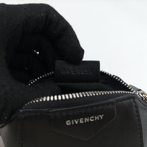 Secondhand Givenchy Antigona Black Leather  shoulderbag | stylenewstar