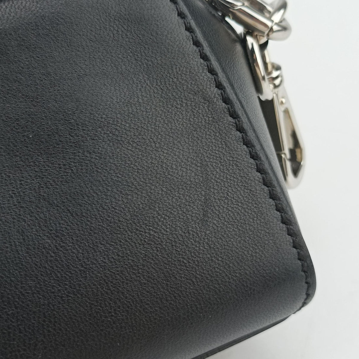 Secondhand Givenchy Antigona Black Leather  shoulderbag | stylenewstar