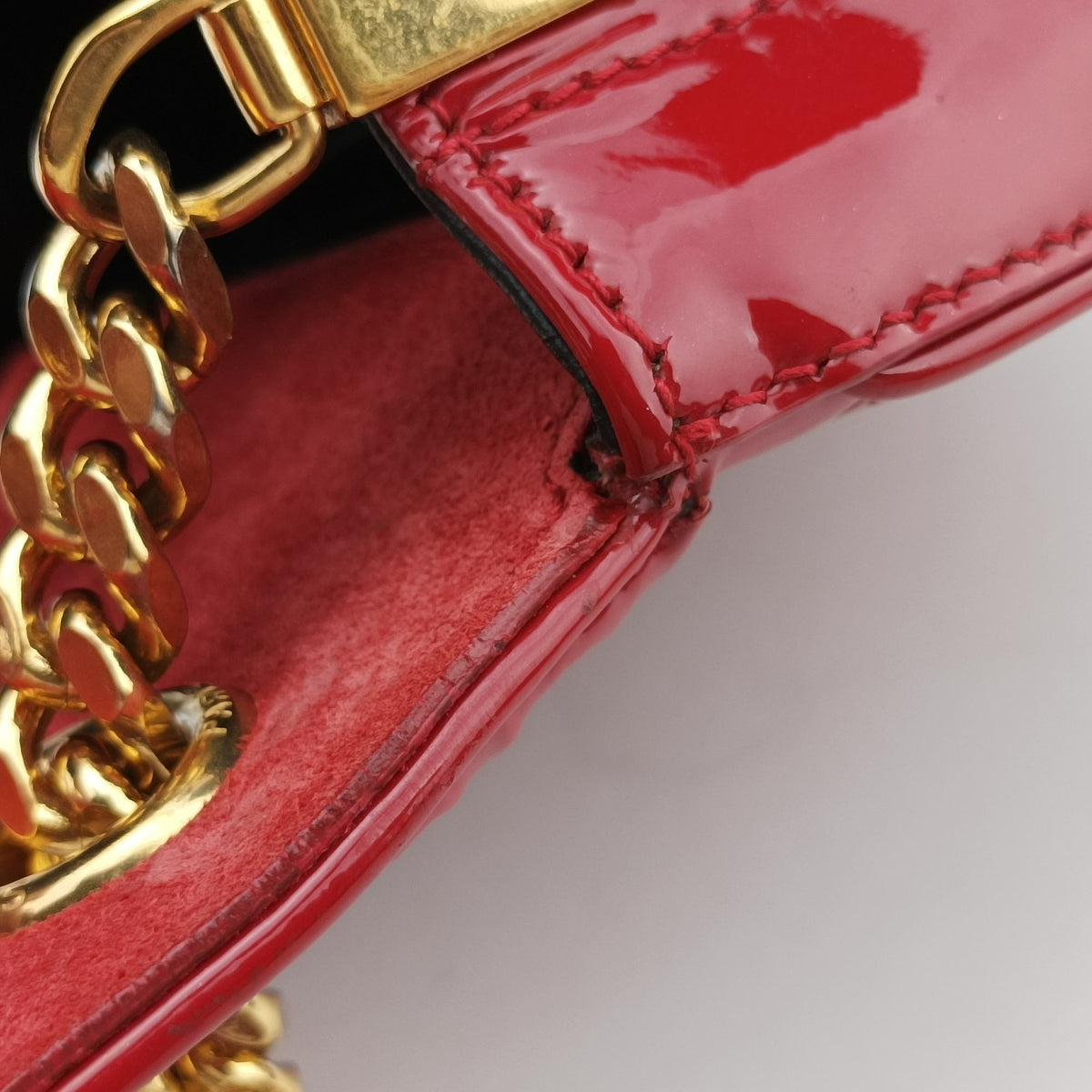 Vintage Yves Saint Laurent VICKY Red Patent Leather 538439 shoulderbag | stylenewstar