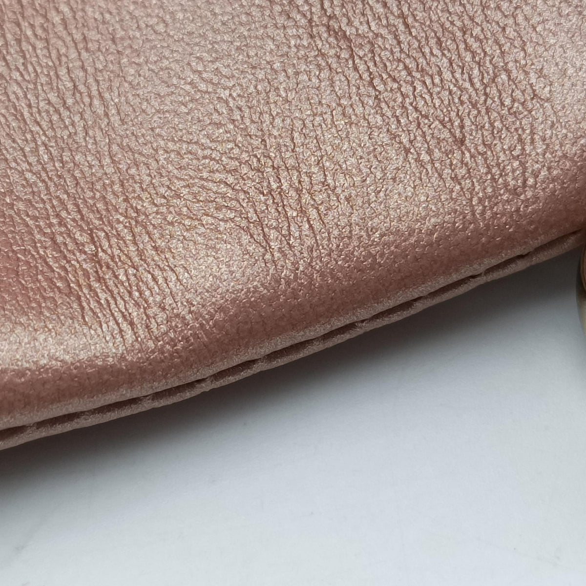 Pre-owned Louis Vuitton COUSSIN ROSE BALLERIN lambskin M21765 shoulderbag | stylenewstar