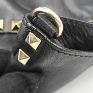 Pre-owned Valentino Rockstud Black Leather  shoulderbag | stylenewstar