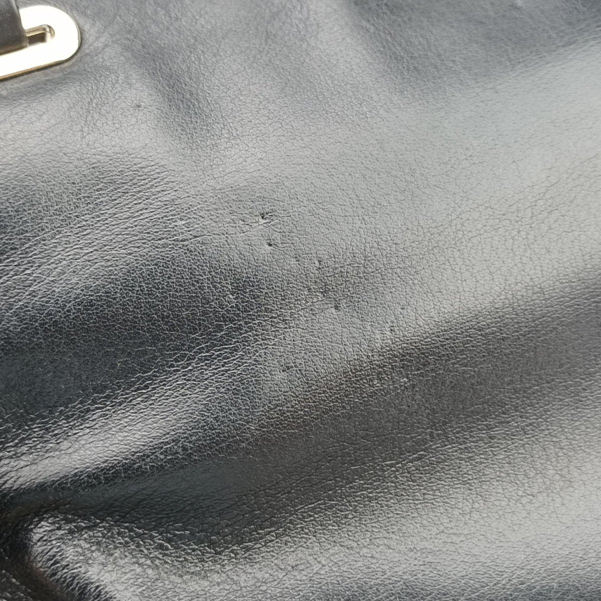 Pre-owned Valentino Rockstud Black Leather  shoulderbag | stylenewstar