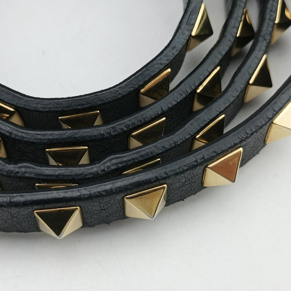 Pre-owned Valentino Rockstud Black Leather  shoulderbag | stylenewstar