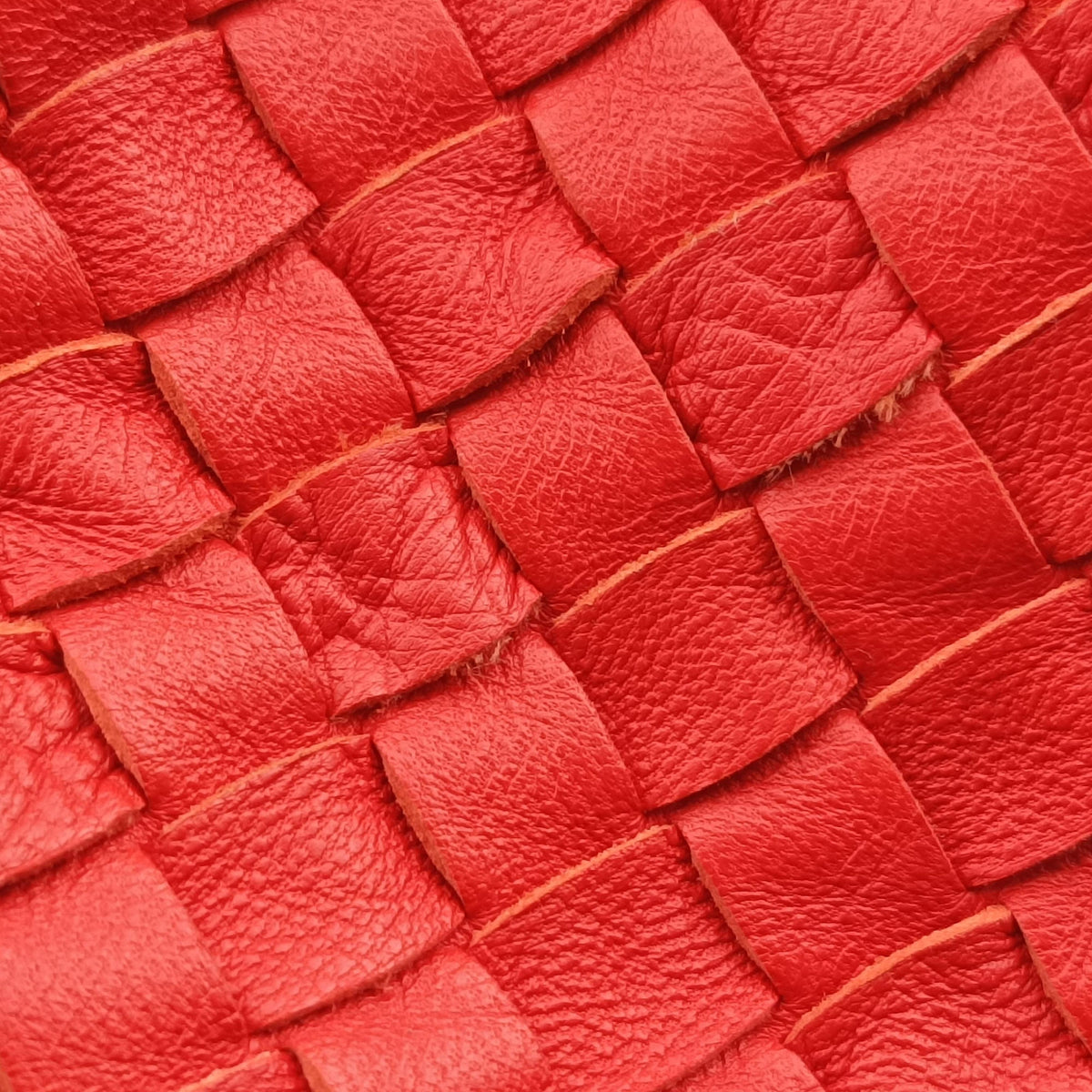 Pre-owned Bottega Veneta Intrecciato Red lambskin  handbag | stylenewstar