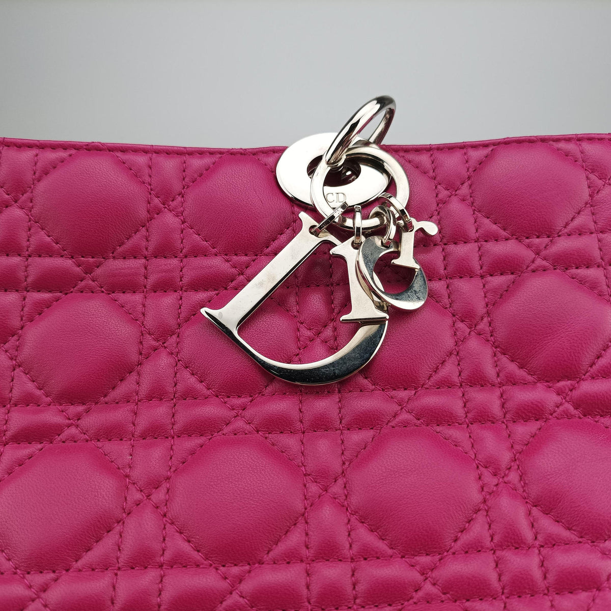 Pre-owned Christian Dior Cannage Dior Soft Shopping Rose lambskin  shoulderbag | stylenewstar