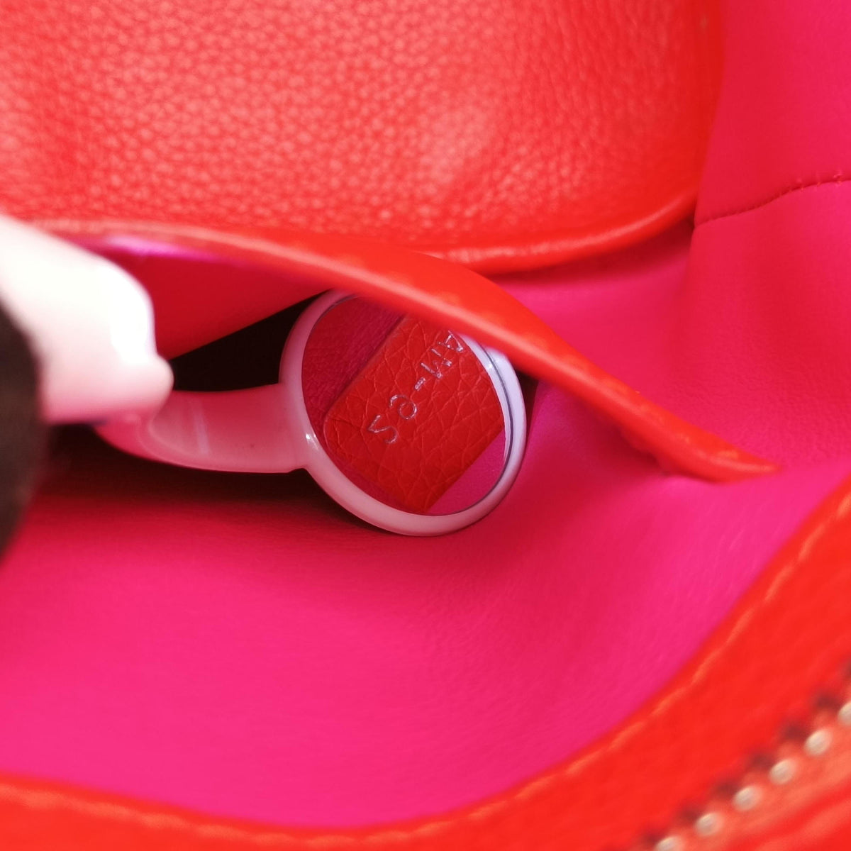 Pre-owned Christian Dior Dior Bar Pink Leather  handbag | stylenewstar