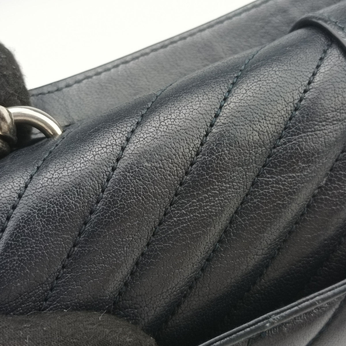 Pre-owned Yves Saint Laurent COLLEGE Navy Leather 428056 shoulderbag | stylenewstar