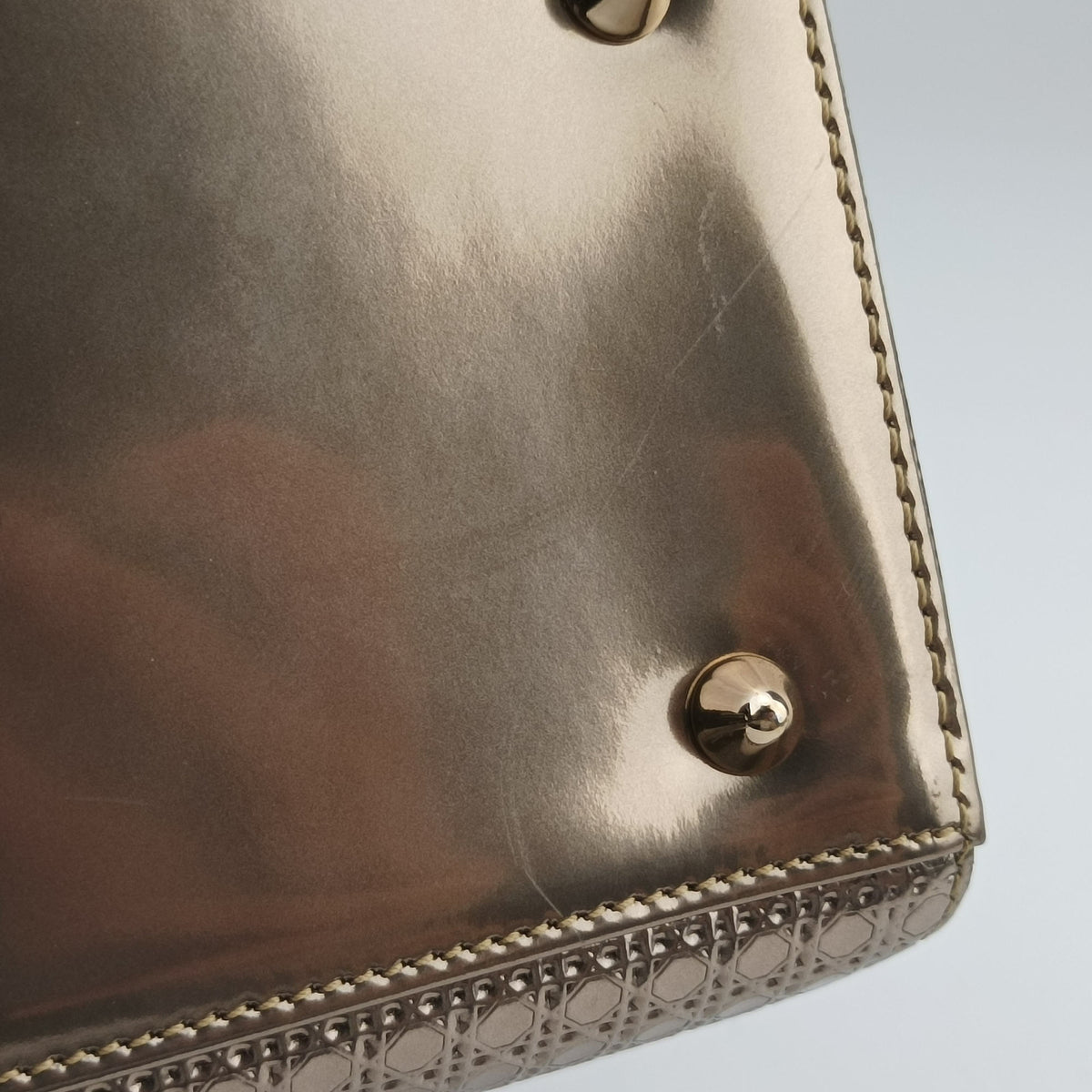 Pre-owned Christian Dior Lady Dior Golden Patent Leather  shoulderbag | stylenewstar