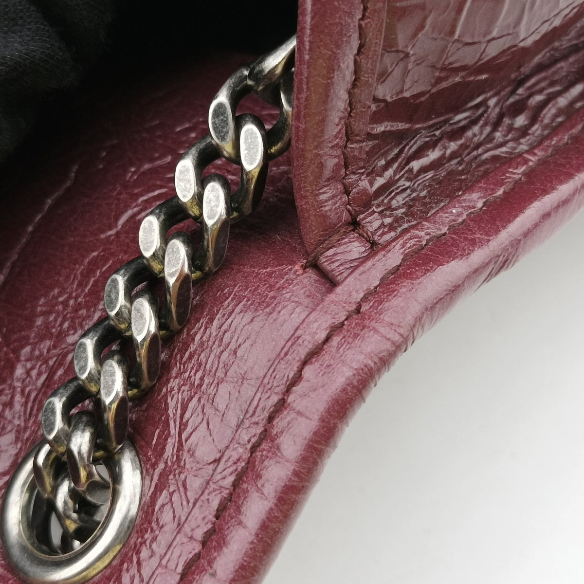 Pre-owned Yves Saint Laurent Niki Burgundy Leather 583103 shoulderbag | stylenewstar