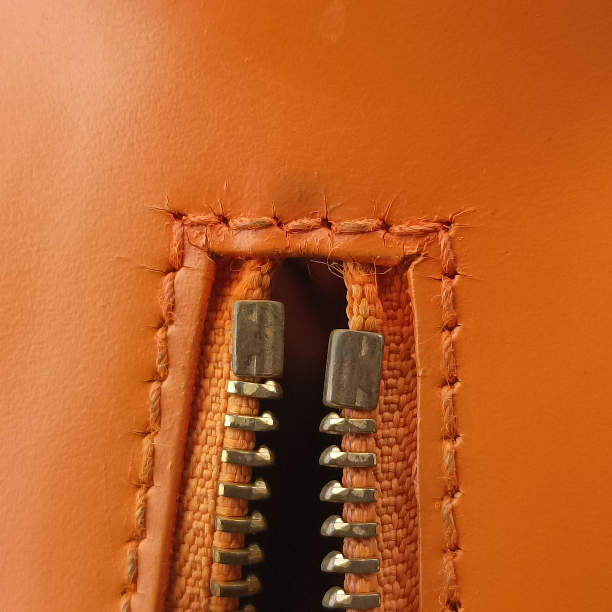 Pre-owned Louis Vuitton Soufflot Mandarin Epi M5222H shoulderbag | stylenewstar