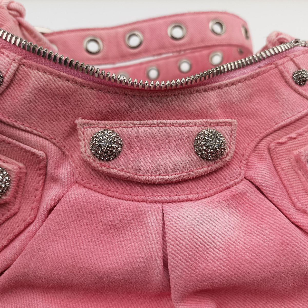 Pre-owned Balenciaga Le Cagole mini Pink cloth  shoulderbag | stylenewstar