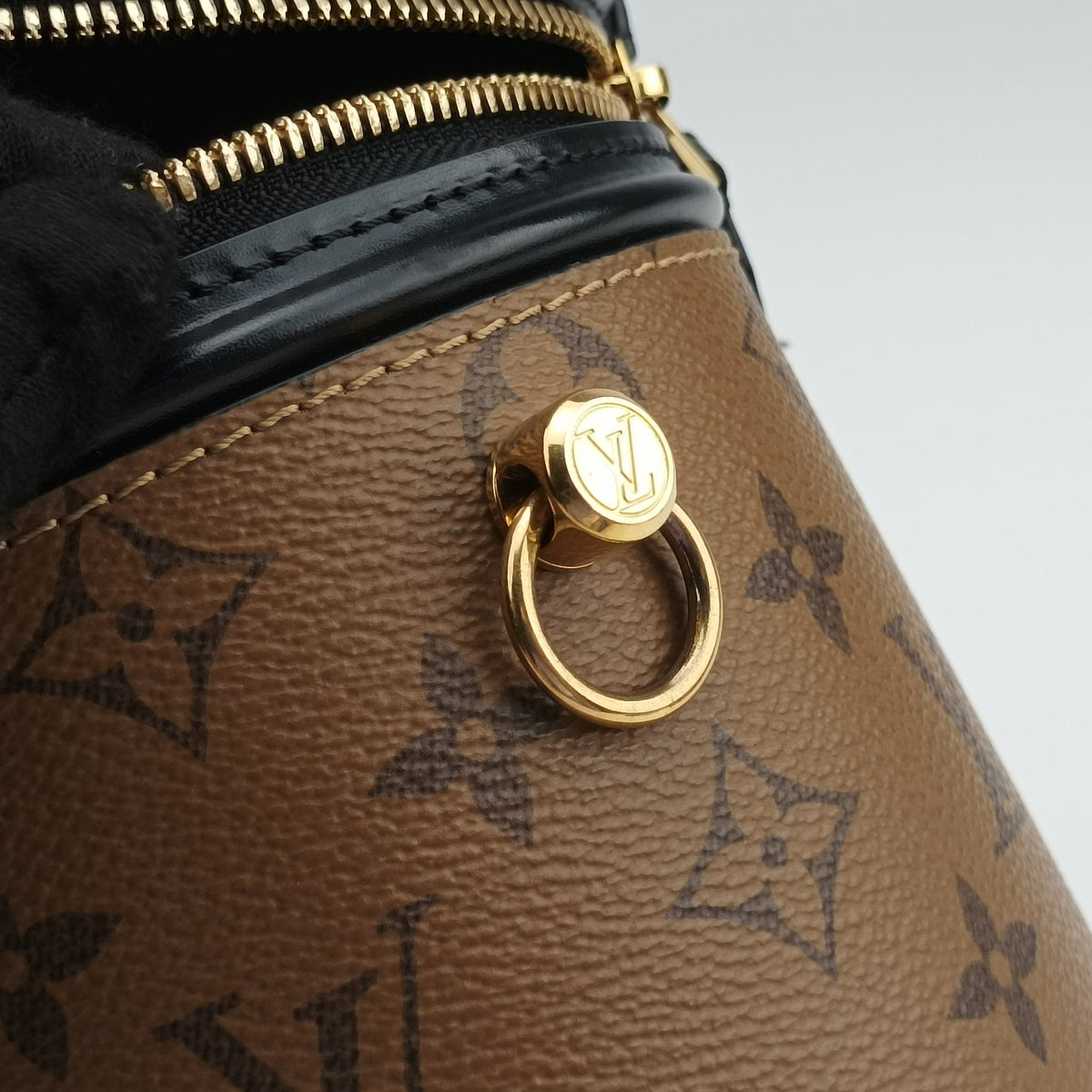 Pre-owned Louis Vuitton Cannes Brown × Black Monogram Reverse M43986 shoulderbag | stylenewstar