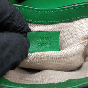 Pre-owned Gucci Nubuck Tigrette Chain Green suede 290684 shoulderbag | stylenewstar