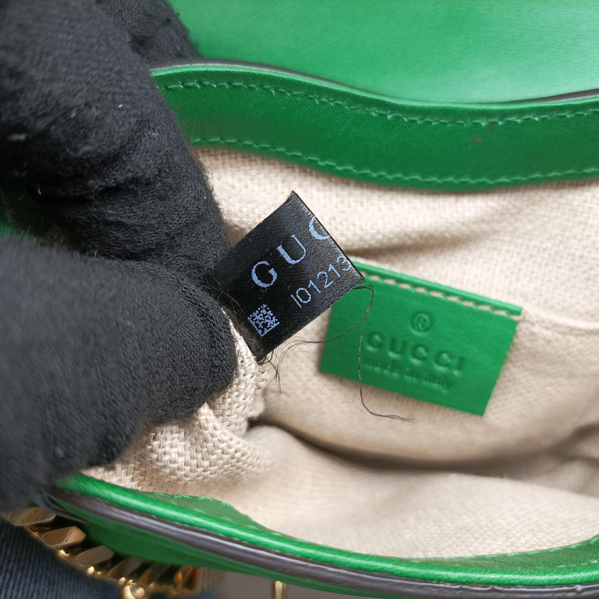 Pre-owned Gucci Nubuck Tigrette Chain Green suede 290684 shoulderbag | stylenewstar