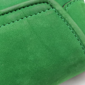 Pre-owned Gucci Nubuck Tigrette Chain Green suede 290684 shoulderbag | stylenewstar