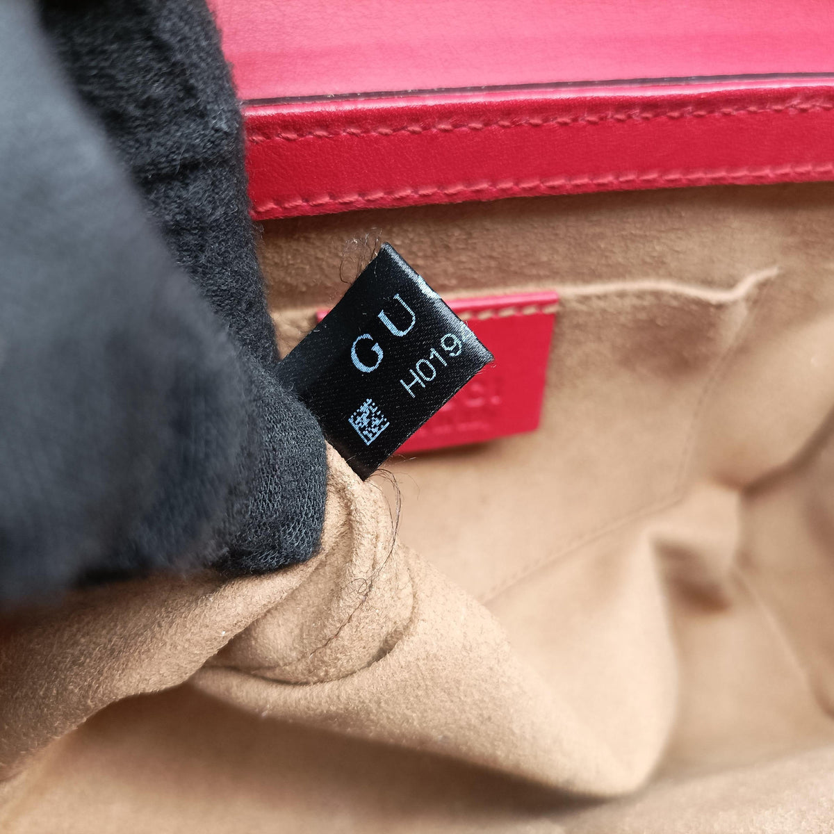 Pre-owned Gucci Padlock Beige×red×pink PVC coated canvas×Leather 409487 shoulderbag | stylenewstar