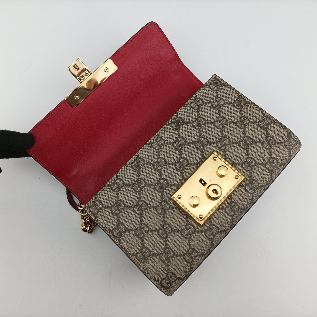 Pre-owned Gucci Padlock Beige×red×pink PVC coated canvas×Leather 409487 shoulderbag | stylenewstar