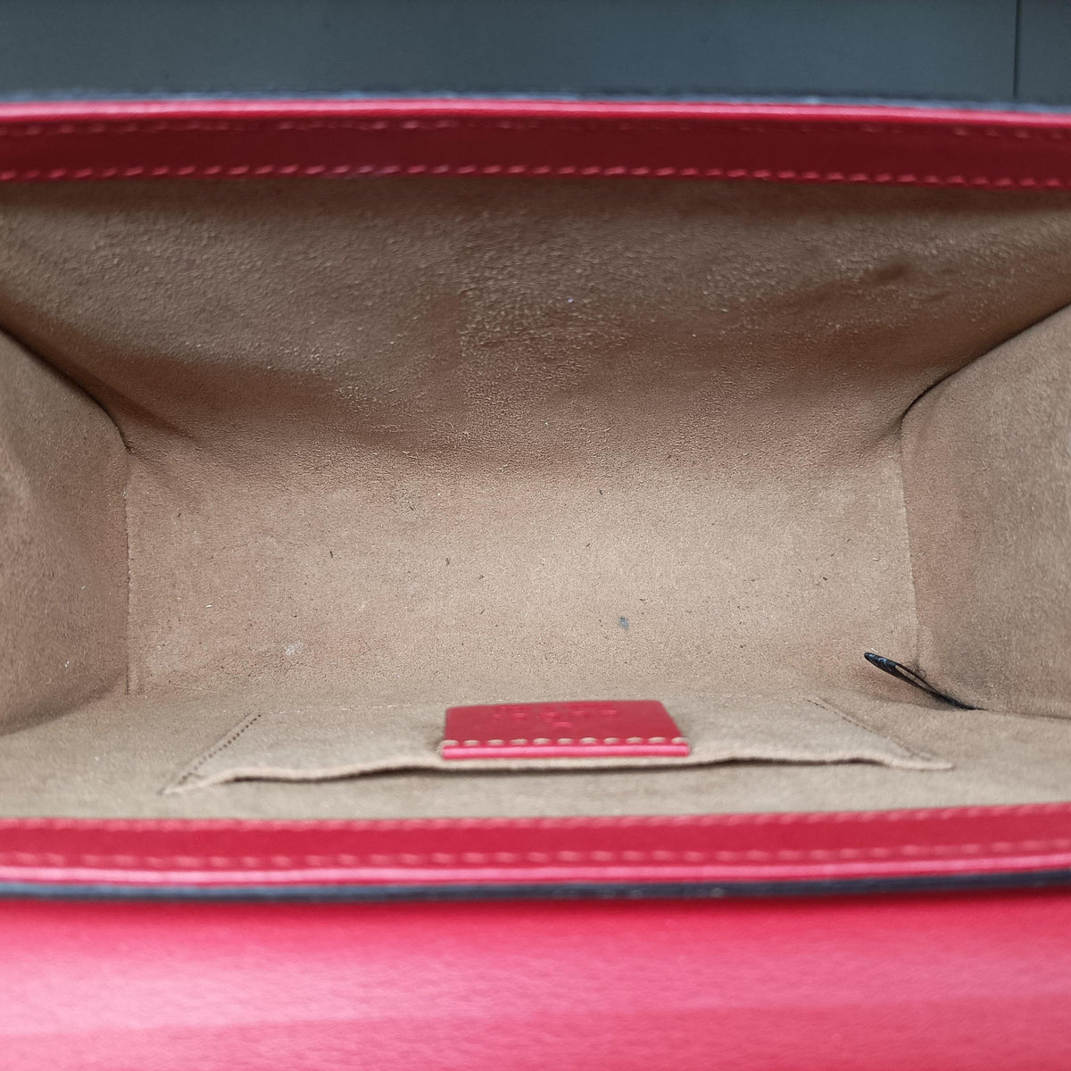 Pre-owned Gucci Padlock Beige×red×pink PVC coated canvas×Leather 409487 shoulderbag | stylenewstar