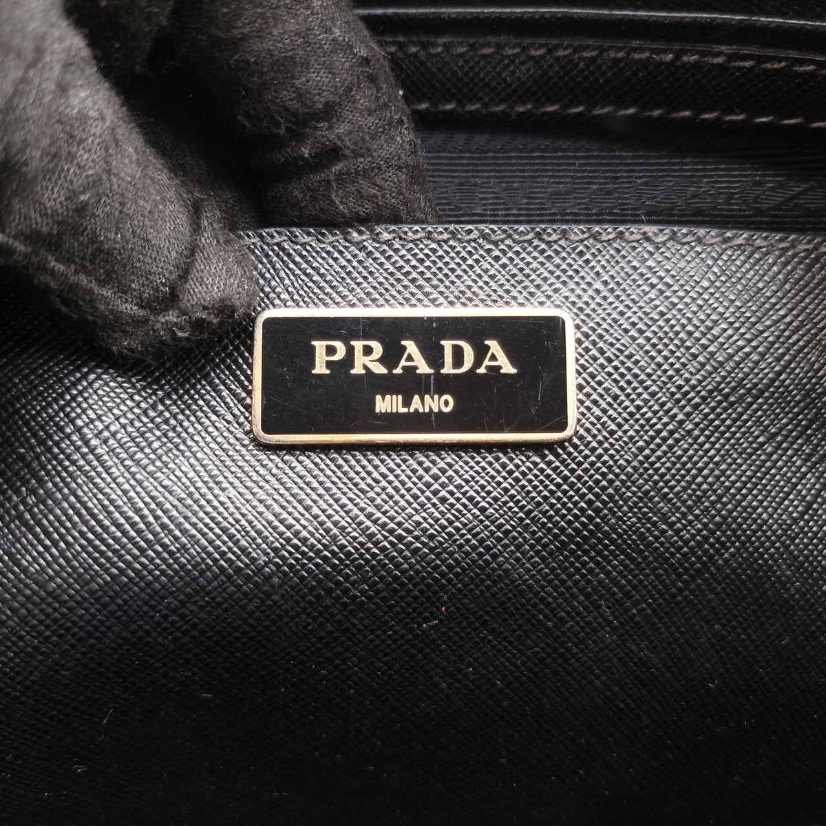 Secondhand Prada Galleria Black SAFFIANO Leather BN2274 shoulderbag | stylenewstar