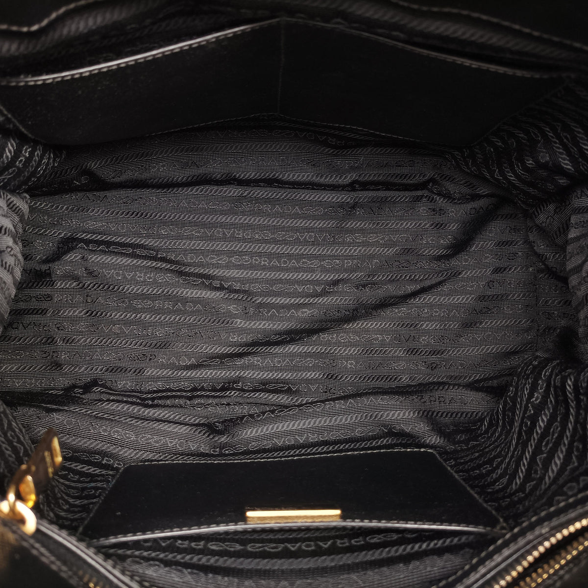 Secondhand Prada Galleria Black SAFFIANO Leather BN2274 shoulderbag | stylenewstar