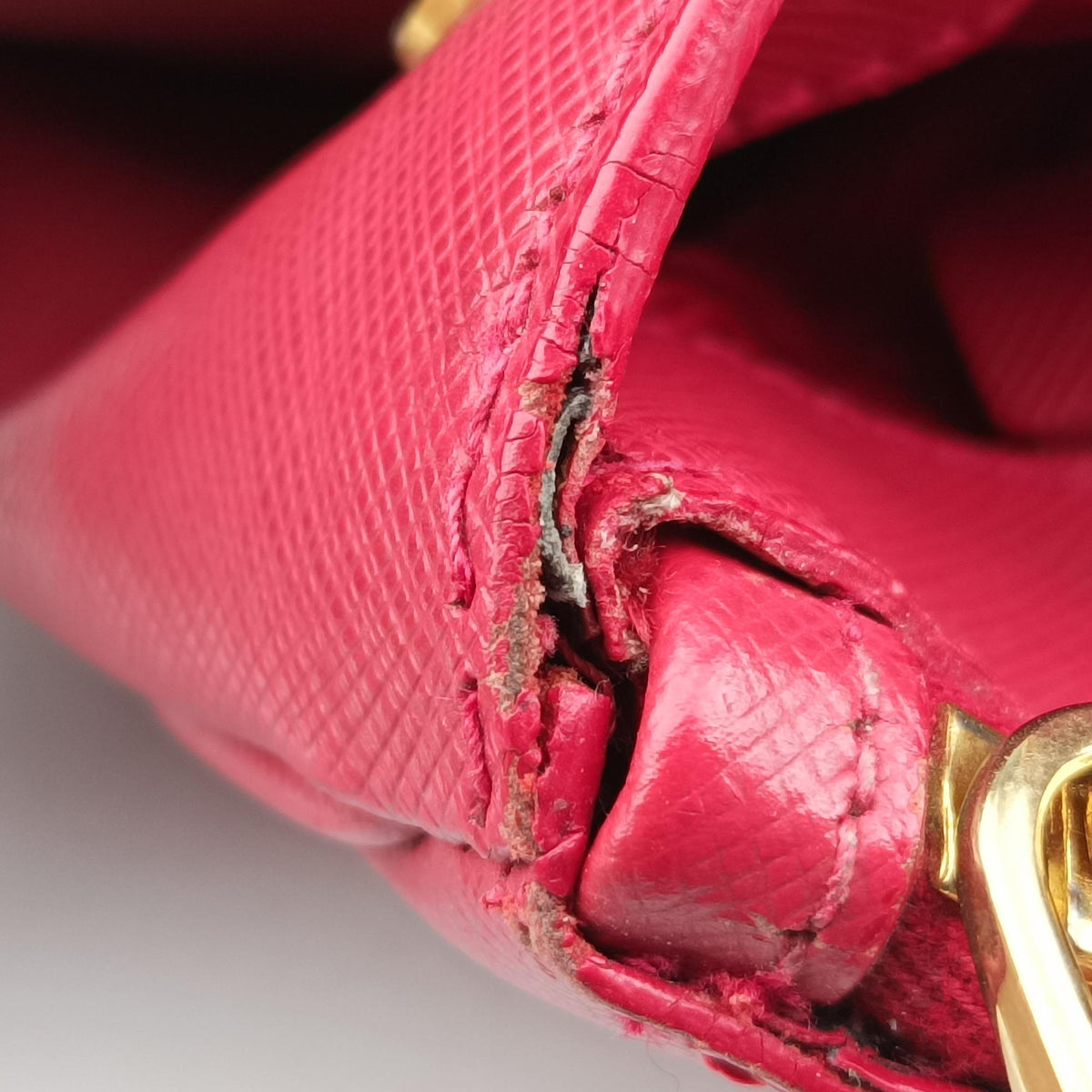 Pre-owned Prada Galleria Red SAFFIANO Leather BN1786 handbag | stylenewstar