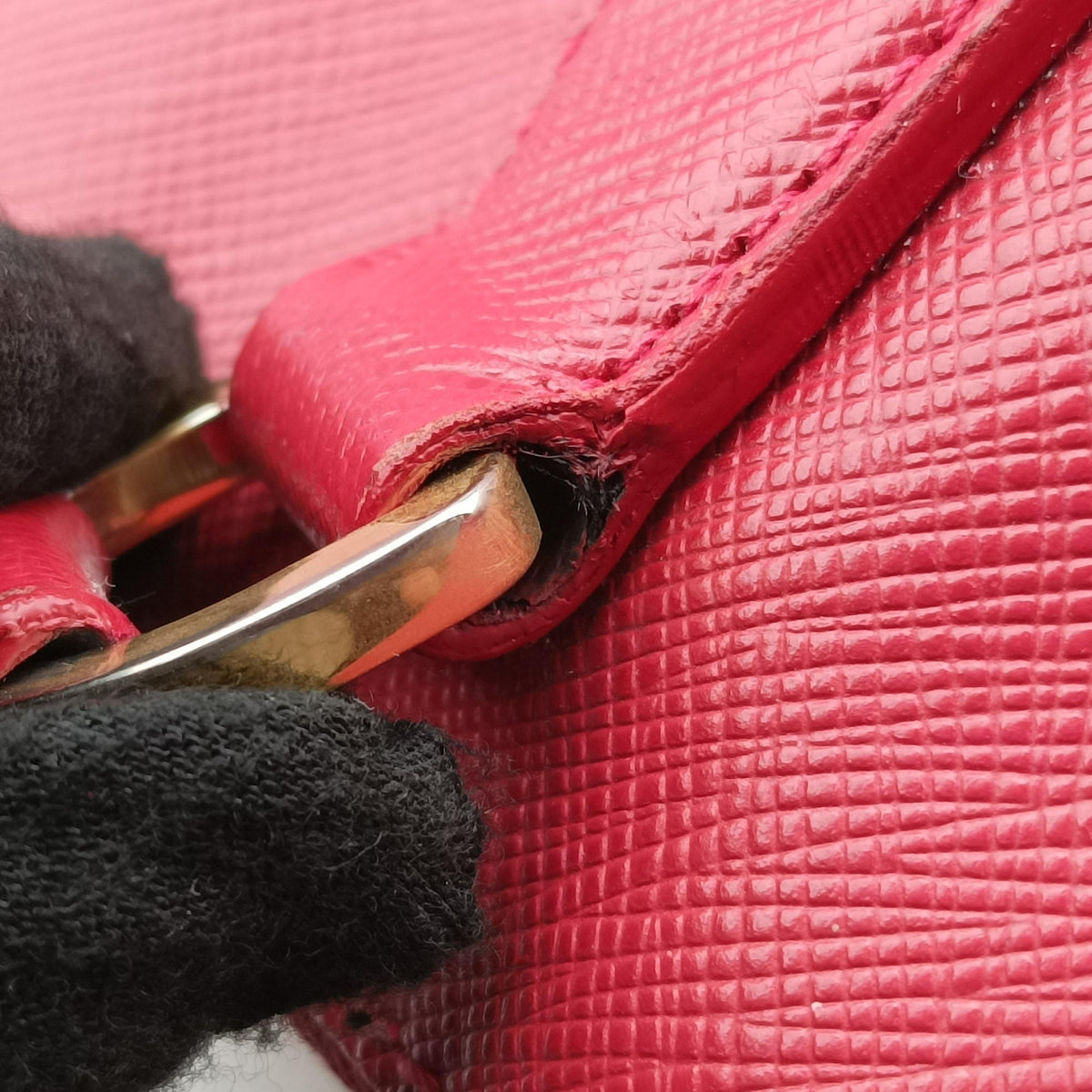 Pre-owned Prada Galleria Red SAFFIANO Leather BN1786 handbag | stylenewstar