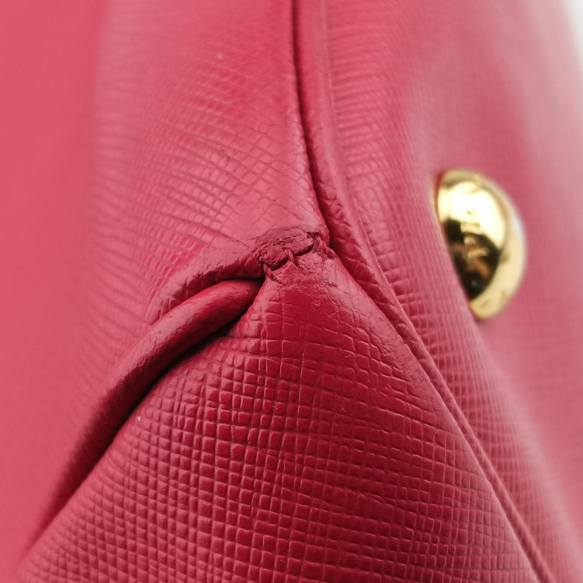 Pre-owned Prada Galleria Red SAFFIANO Leather BN1786 handbag | stylenewstar