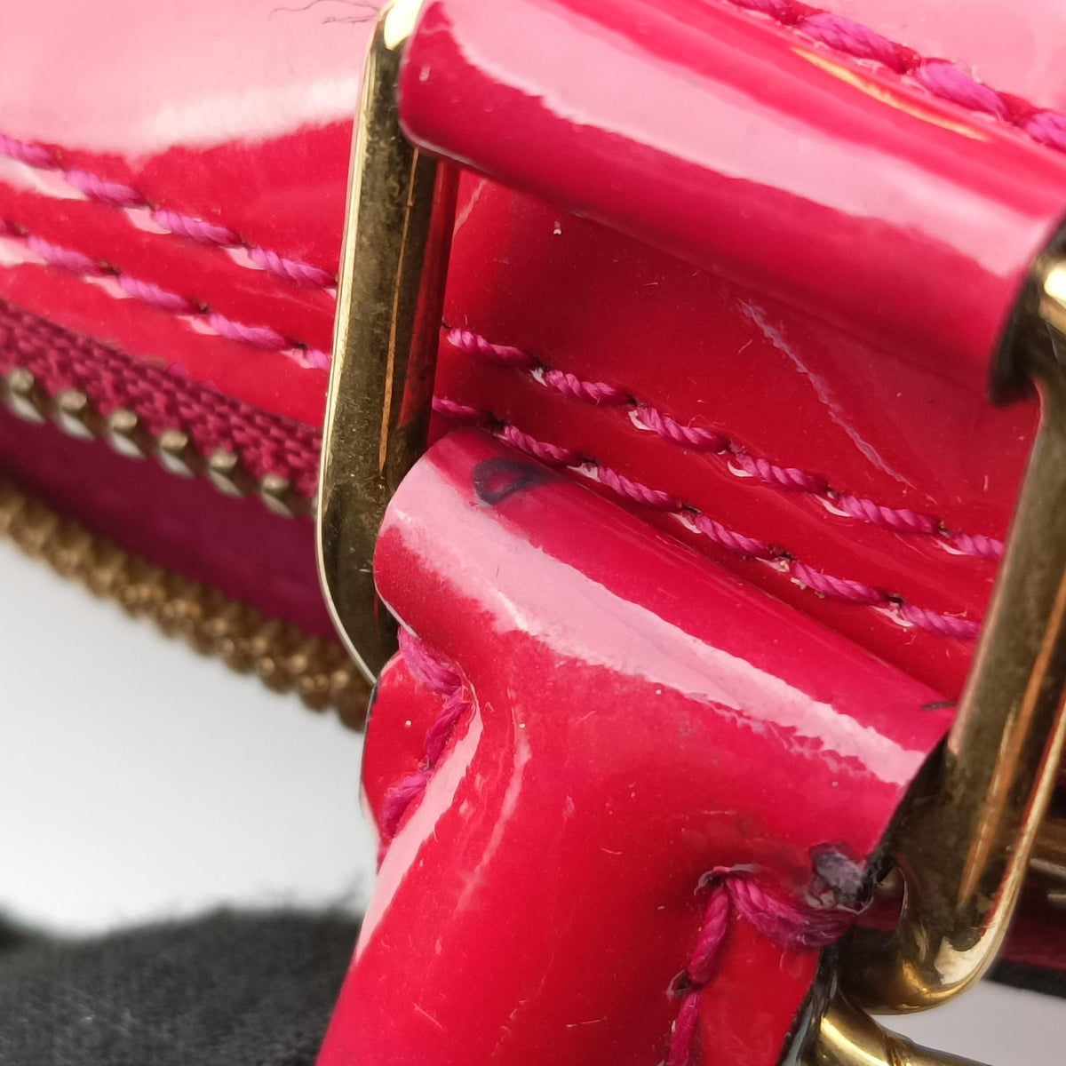 Pre-owned Louis Vuitton Alma BB pomme d'amour Vernis M90174 shoulderbag | stylenewstar