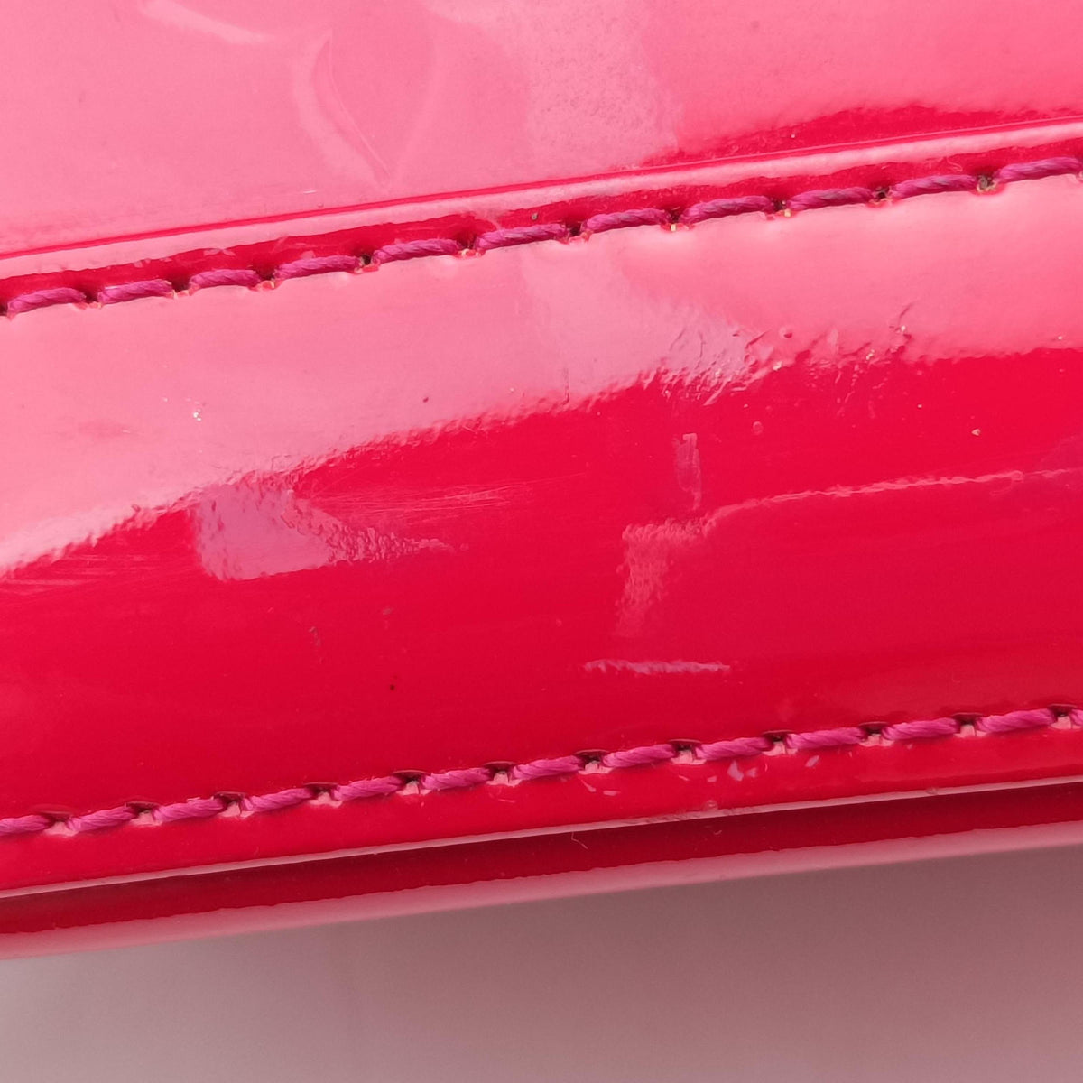 Pre-owned Louis Vuitton Alma BB pomme d'amour Vernis M90174 shoulderbag | stylenewstar