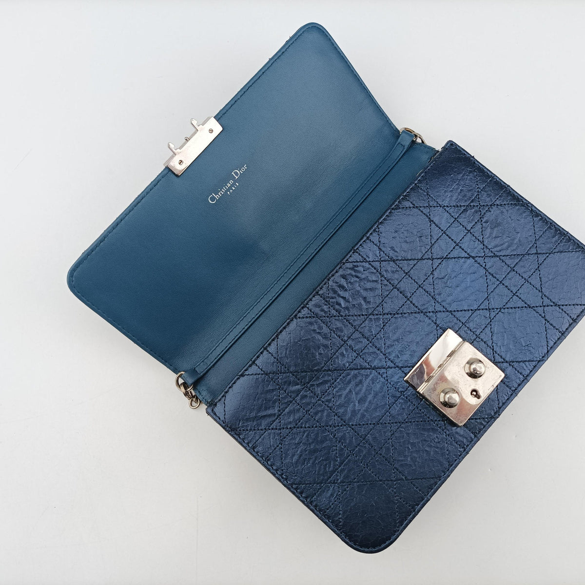 Secondhand Christian Dior new lock Blue Leather  shoulderbag | stylenewstar