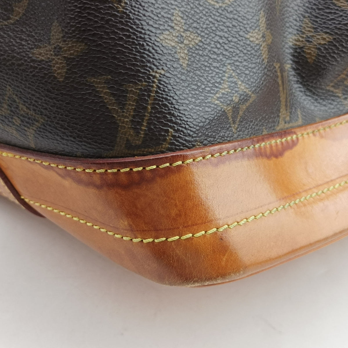 Secondhand Louis Vuitton Noe Brown Monogram Canvas M42224 shoulderbag | stylenewstar