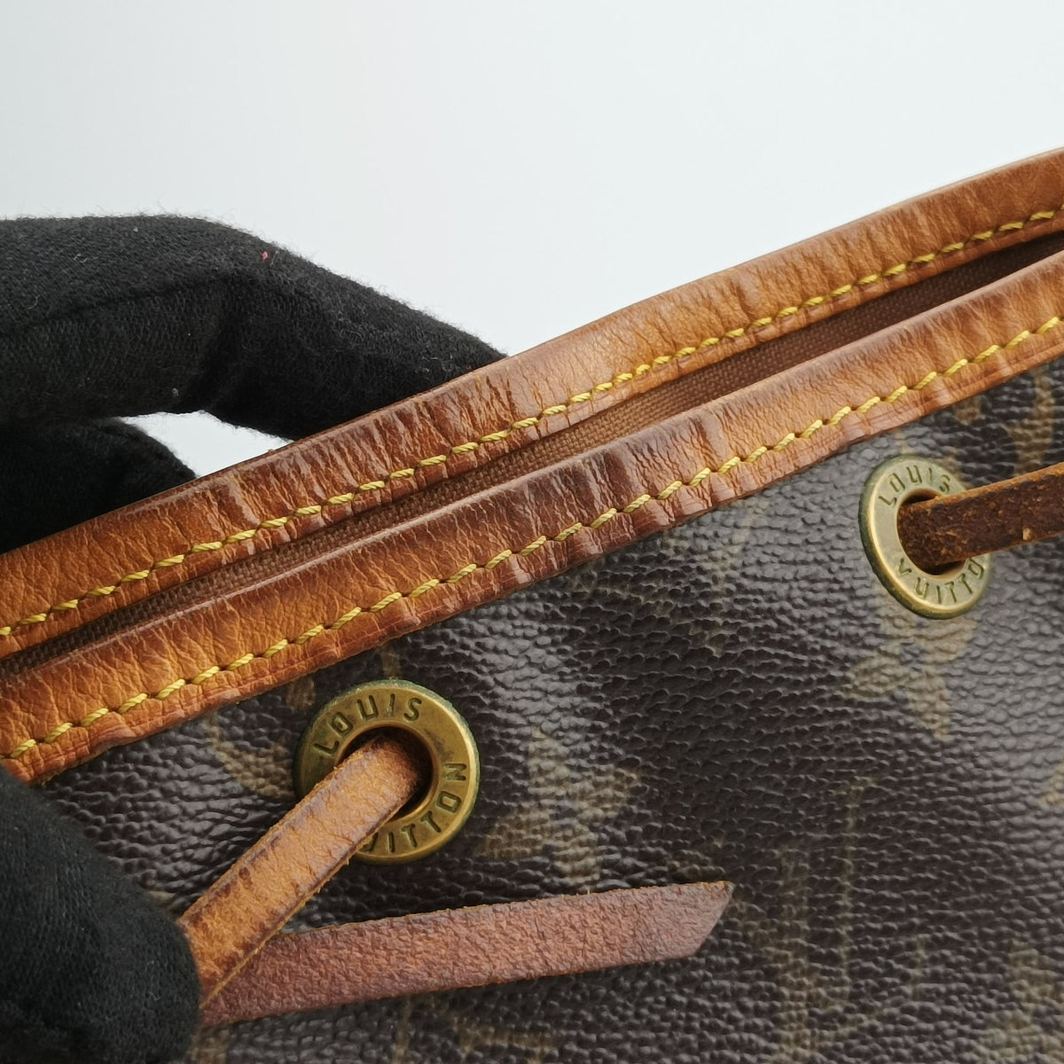 Secondhand Louis Vuitton Noe Brown Monogram Canvas M42224 shoulderbag | stylenewstar
