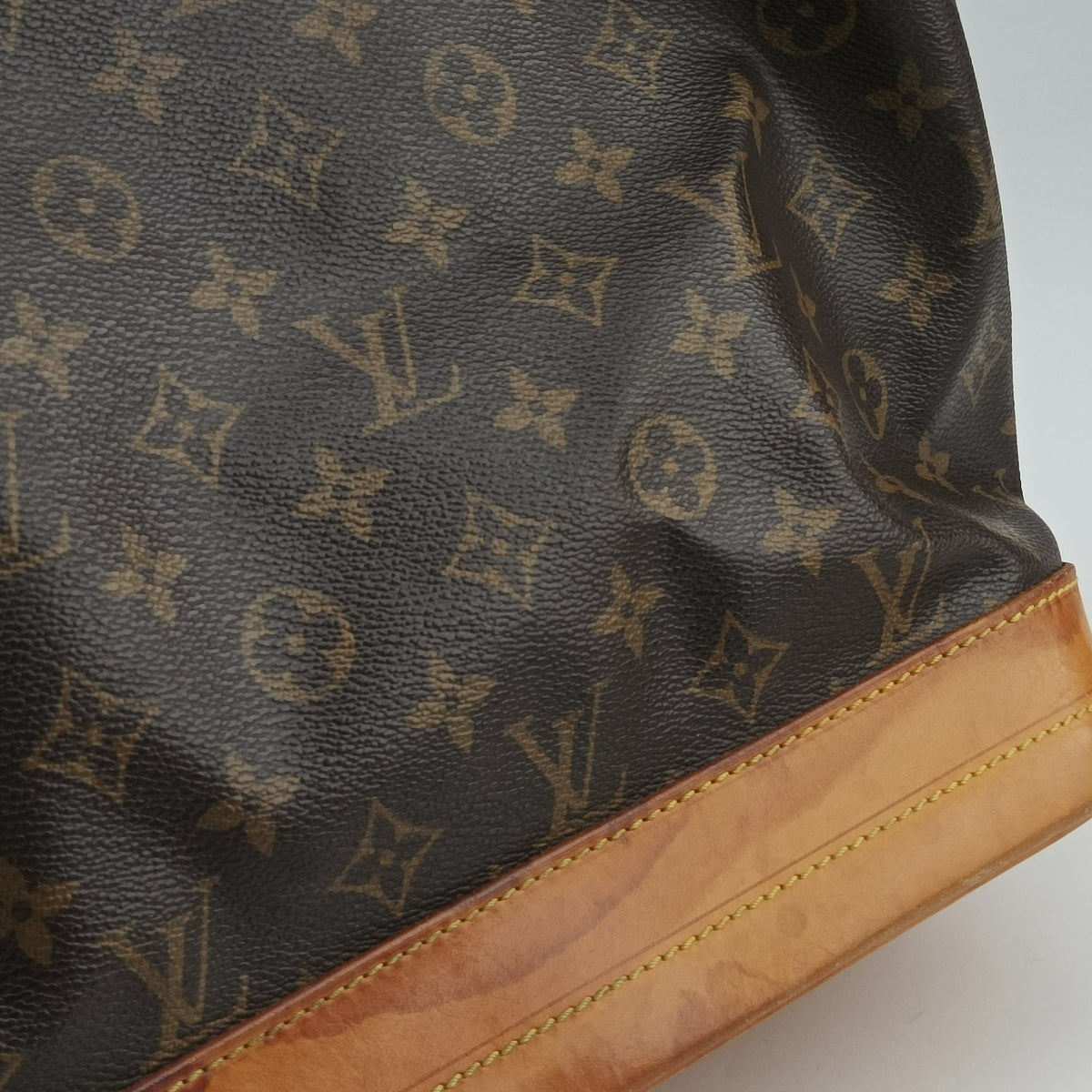 Secondhand Louis Vuitton Noe Brown Monogram Canvas M42224 shoulderbag | stylenewstar