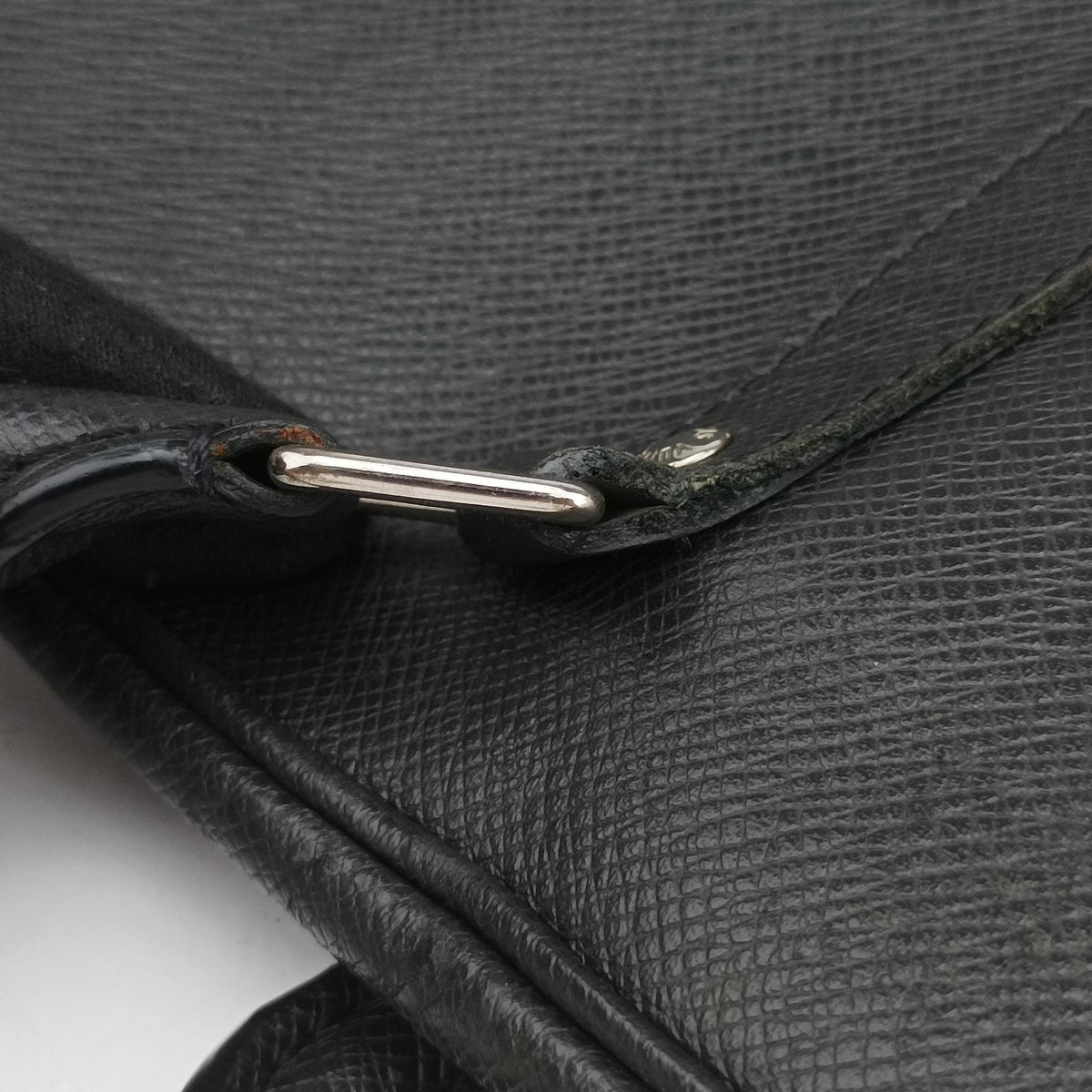 Pre-owned Louis Vuitton Port Document Voyage PM black Taiga M33412 businessbag | stylenewstar
