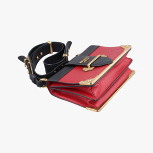 Secondhand Prada Cahier Red x Black Leather 1BD045 shoulderbag | stylenewstar