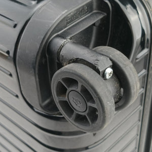Pre-owned RIMOWA TOPAS Black aluminum  suitcase | stylenewstar