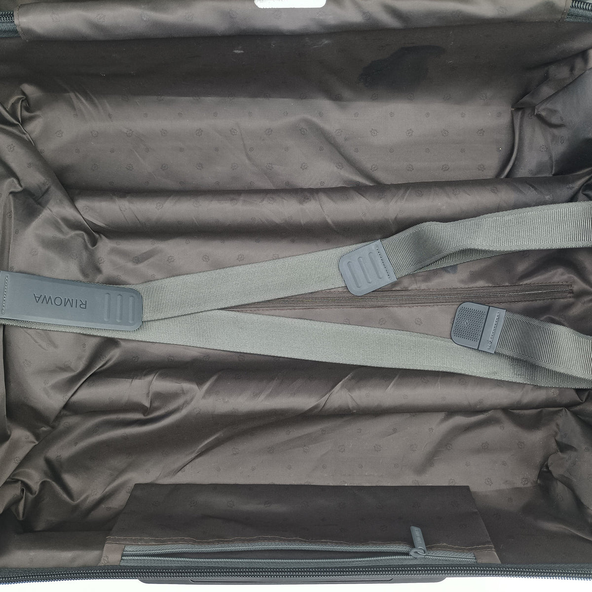 Pre-owned RIMOWA TOPAS Black aluminum  suitcase | stylenewstar