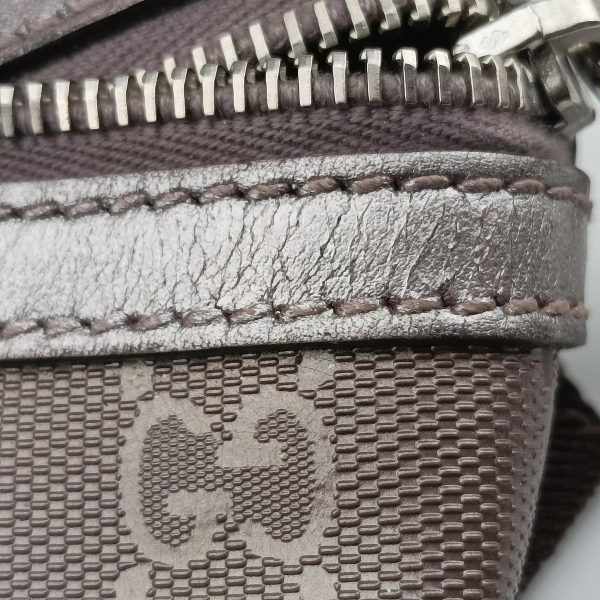 Pre-owned Gucci GG Imprime Golden PVC-coated canvas 233269 bum bag/waist bag | stylenewstar